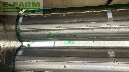 Empacadora gigant - John Deere - V461R