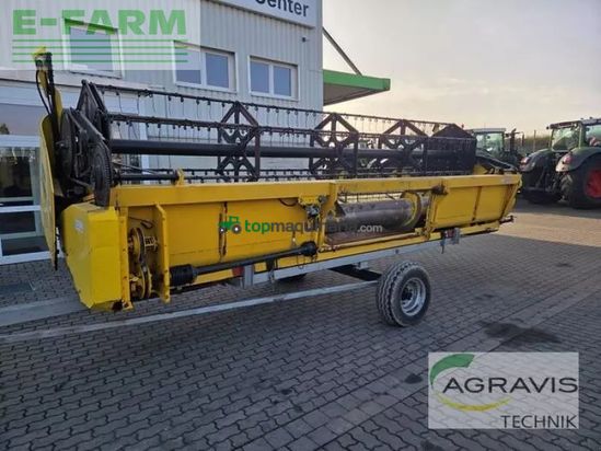 Cosechadora de Cereal - New Holland - cs 640