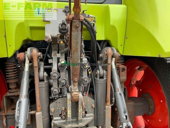 Tractor agrícola - Claas - arion 530 tractor (st24310)