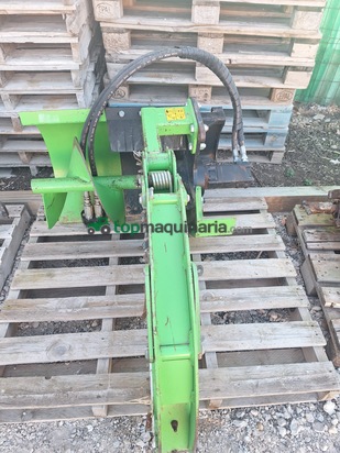 MINICARGADORA  AVANT 420 + APEROS