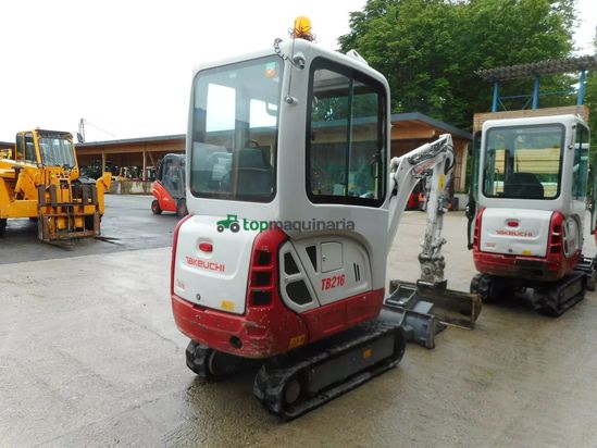 Excavadora - Takeuchi - tb 216 ( 1.865kg ) powertilt + 3 löffel