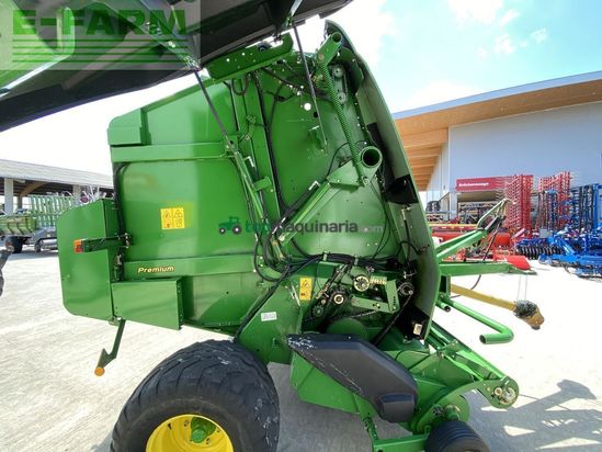 Empacadora gigant - John Deere - 864
