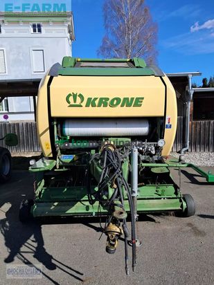 Empacadora gigant - Krone - comprima v 150 xc