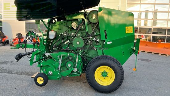 Empacadora gigant - John Deere - f441r hc 25