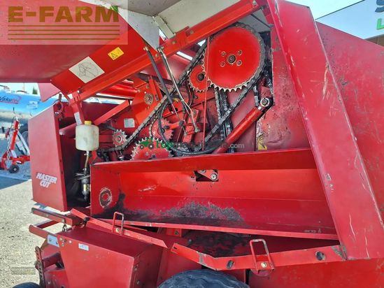 Empacadora gigant - Welger - rp 200