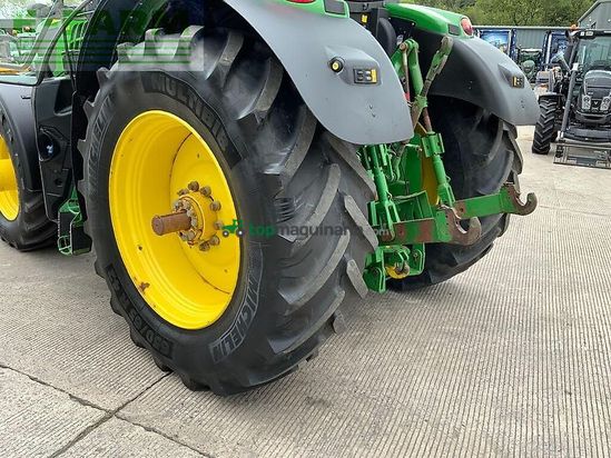 Tractor agrícola - John Deere - 6215r tractor (st23802)