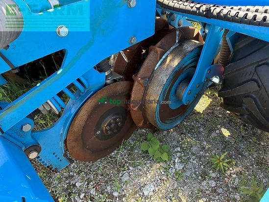 Sembradora - Lemken - azurit 9 & solitair 23 fronttank