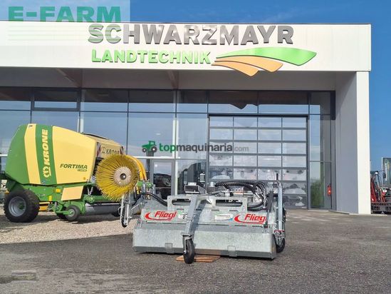 Riego -  - fliegl agrocenter kehrmaschine 1550