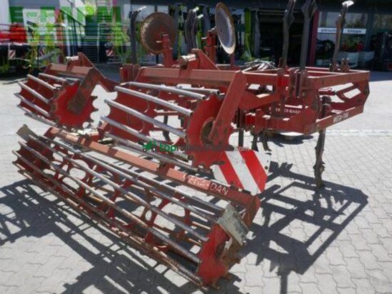 Cultivador -  - mega-dan grubber 4,70m