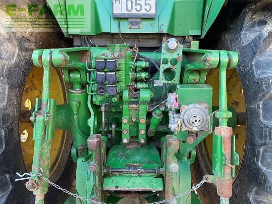 Tractor agrícola - John Deere - 8320