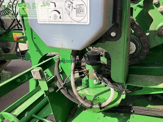 Empacadora gigant - John Deere - v461m - paket für rundballenpr