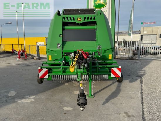 Empacadora gigant - John Deere - V451 M