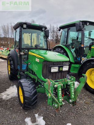 Tractor agrícola - John Deere - 5615 vinero