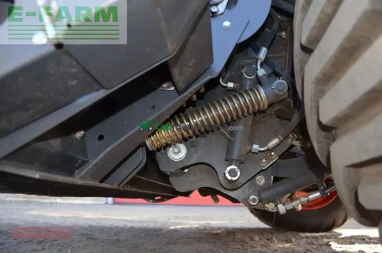 Empacadora gigant - Claas - variant 585 rc pro