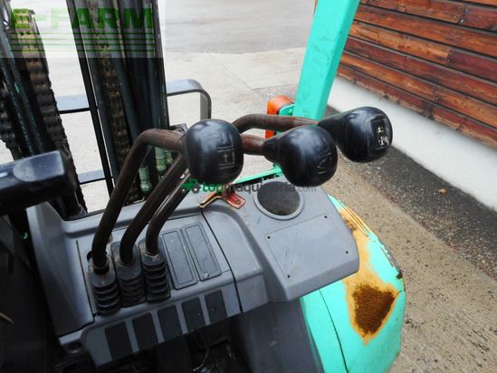 Elevadora - Mitsubishi - fd30 triplex 4,7m + ss + zwillingsreifen