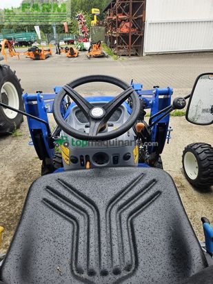 Tractor agrícola - New Holland - boomer 25 c