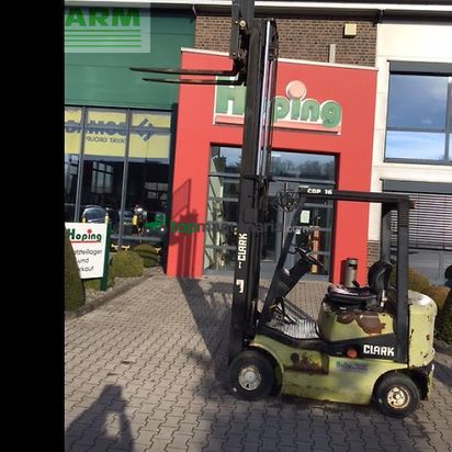 Elevadora -  - clark cdp 16