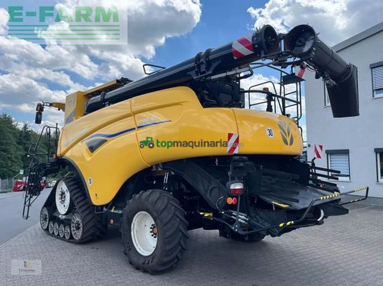 Cosechadora de Cereal - New Holland - cr 8.90 raupe