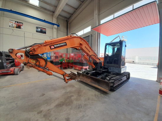 Miniexcavadora DEVELON DX85R-7