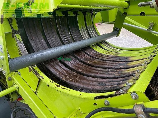 Empacadora gigant - Claas - quadrant 2200 rc