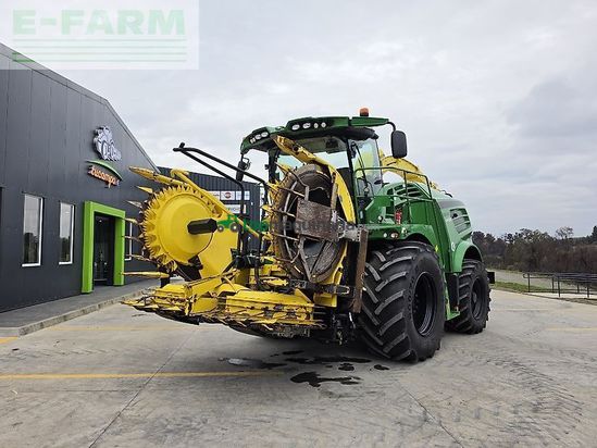 Cosechadora de Cereal - John Deere - 8400 mit kemper 460 plus