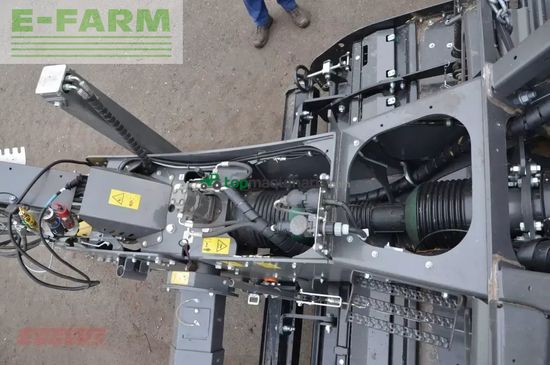 Empacadora gigant - Claas - quadrant 5300 evolution fc tan