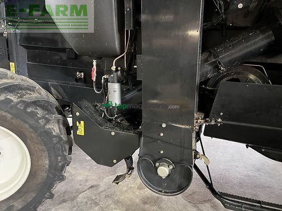 Cosechadora de Cereal - New Holland - cx 8060