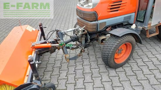 Tractor agrícola - Kubota - stv32