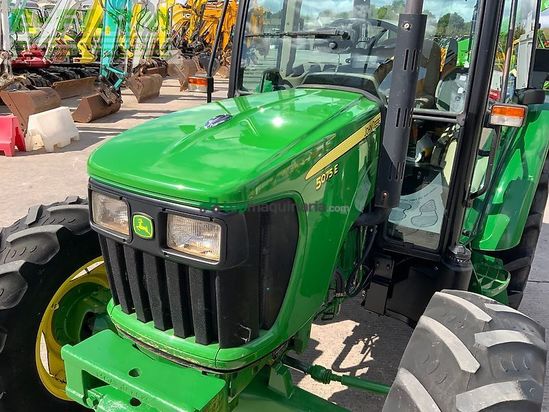 Tractor agrícola - John Deere - 5075e tractor (st27480)