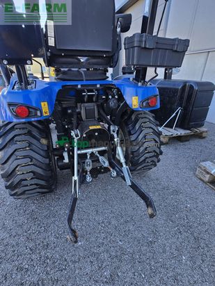 Tractor agrícola - New Holland - boomer 25 c C