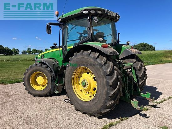 Tractor agrícola - John Deere - 8335r *powr shift 16/5*
