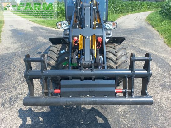 Minicargadora - JCB - 403 agri