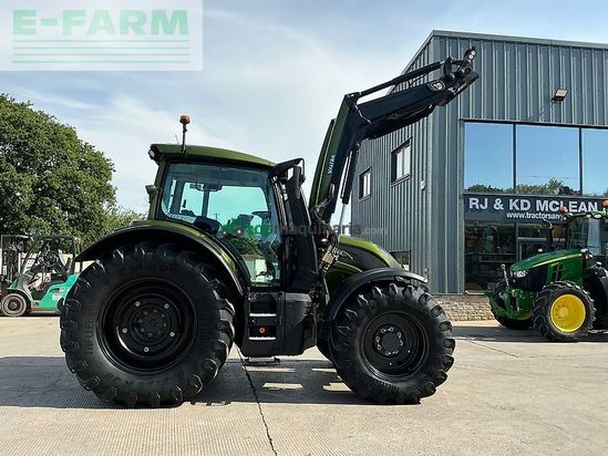 Tractor agrícola - Valtra - n174 versu unlimited tractor (st27127)