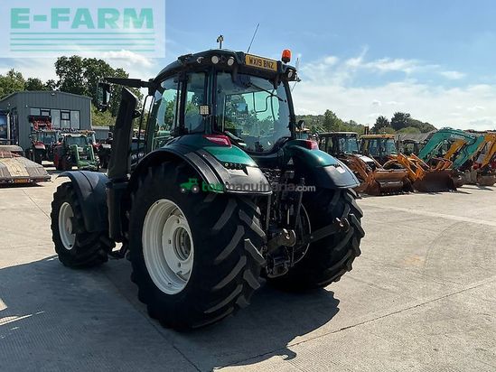Tractor agrícola - Valtra - t254 versu tractor (st26250)