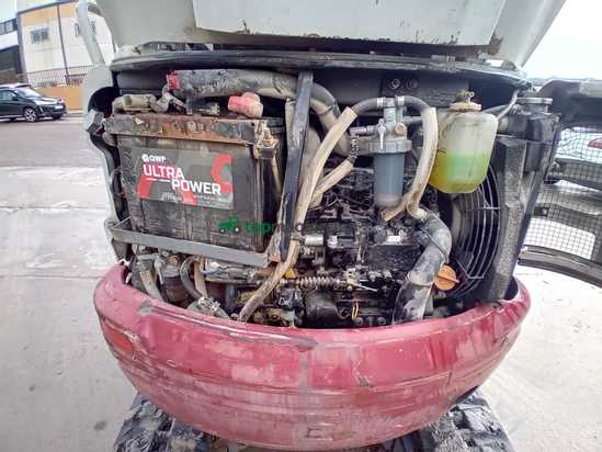 Miniexcavadora TAKEUCHI TB215R