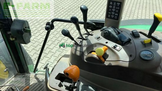Tractor agrícola - John Deere - 5820