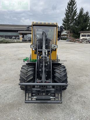 Minicargadora - Eurotrac - w13-cf