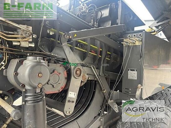 Empacadora gigant - Claas - quadrant 3200 rc