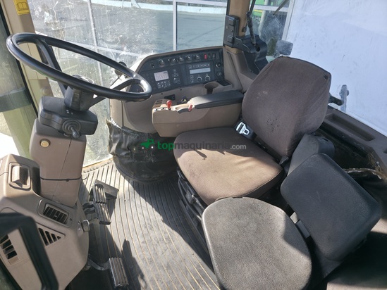 Tractor agrícola - John Deere - 8200