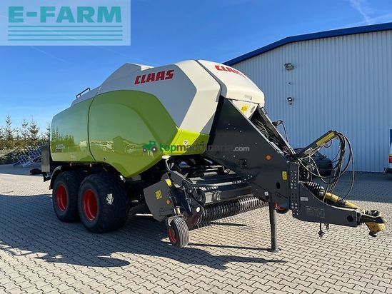 Empacadora gigant - Claas - quadrant 5300 rc