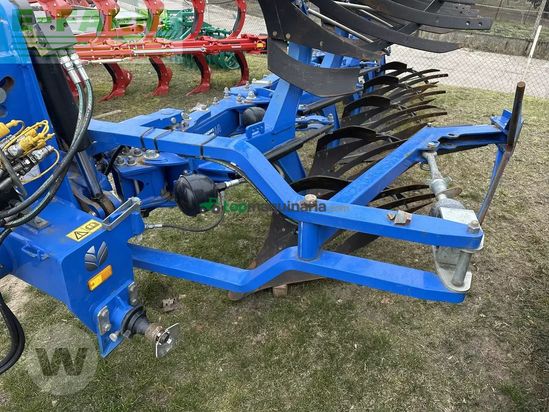 Arado - New Holland - phvh 4+1