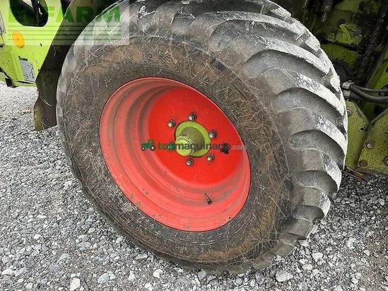 Empacadora gigant - Claas - rollant 255 rc uniwrap