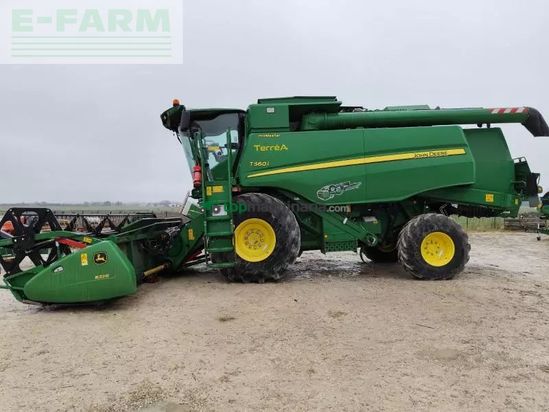 Cosechadora de Cereal - John Deere - t560 hm