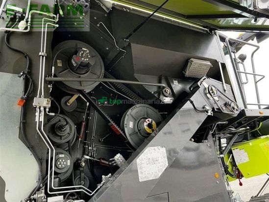 Cosechadora de Cereal - Claas - trion 750 terra trac tt