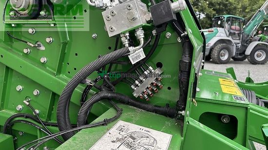 Empacadora gigant - John Deere - v461m - paket für rundballenpr