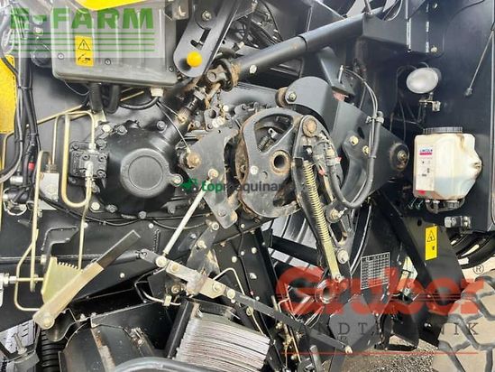 Empacadora gigant - New Holland - bb 1270