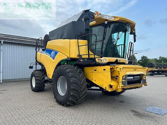 Cosechadora de Cereal - New Holland - cr 980