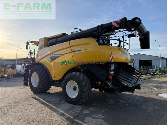 Cosechadora de Cereal - New Holland - cr 9.90