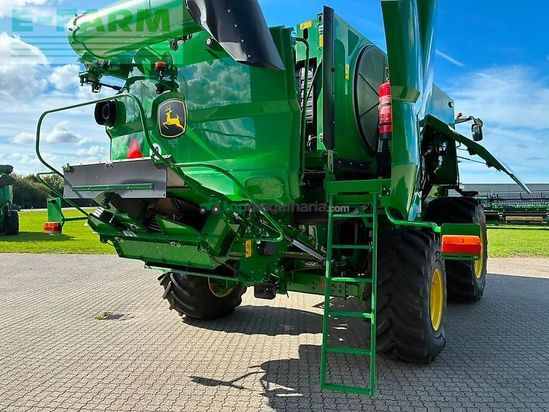 Cosechadora de Cereal - John Deere - s785