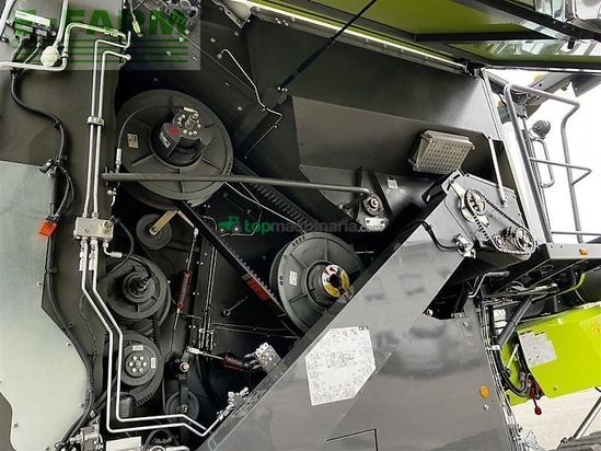 Cosechadora de Cereal - Claas - trion 750 terra trac tt